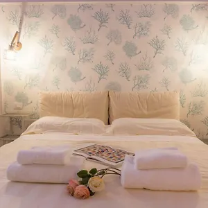 giglio-apartments.it-tuscanyhotel.com/